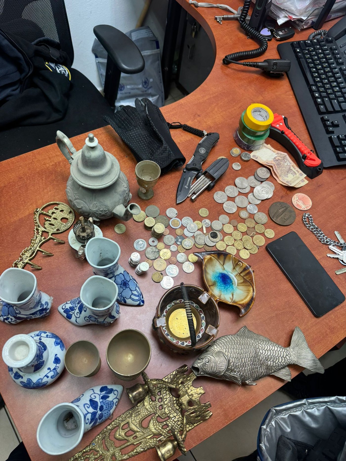 הרכוש שנתפס ברשותו