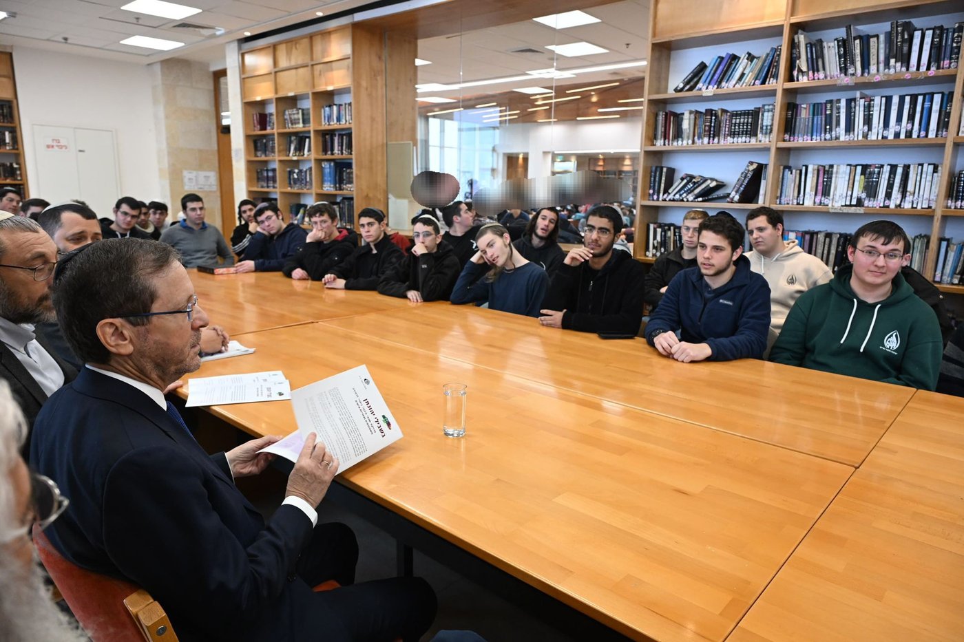 הרצוג בישיבה בגוש עציון