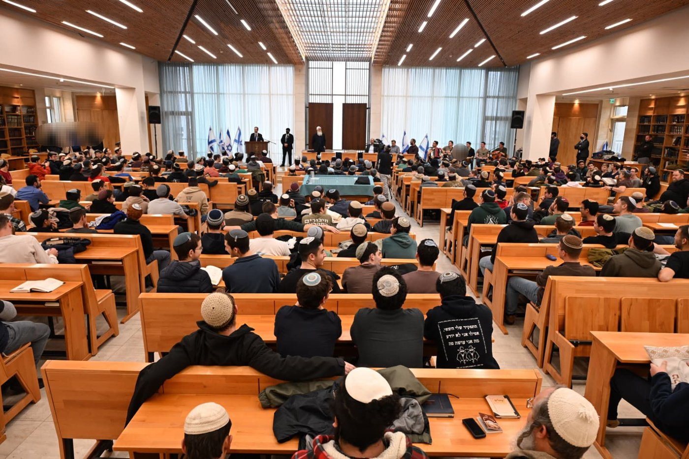 הרצוג בישיבה בגוש עציון