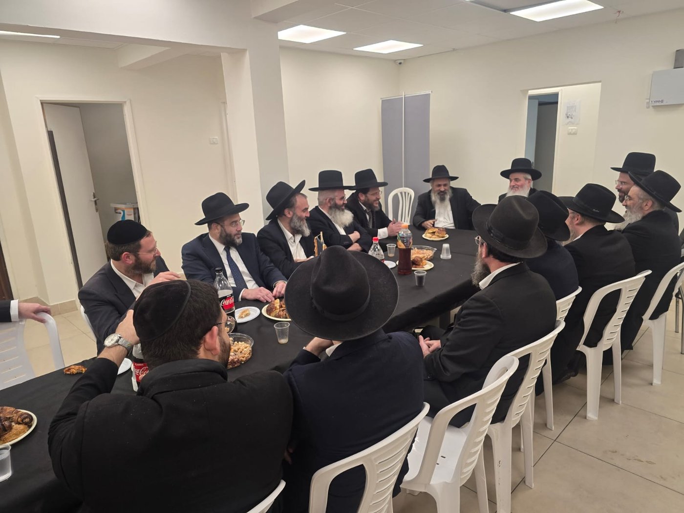 ראשי האיחוד מקבלים הדרכה מהרבנים