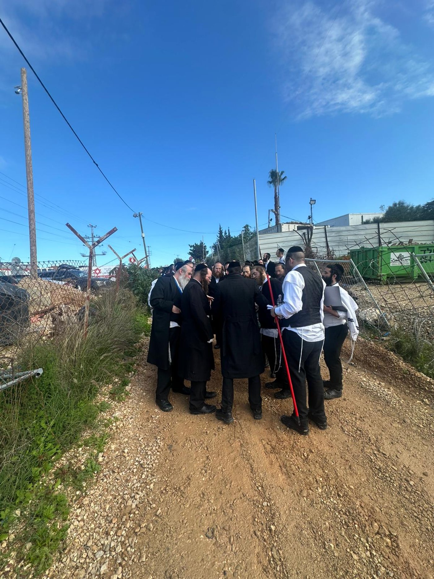 איפה מוישל'ה?? בכירי החסידות הצטרפו לחיפושים אחר הנער הנעדר בנחל