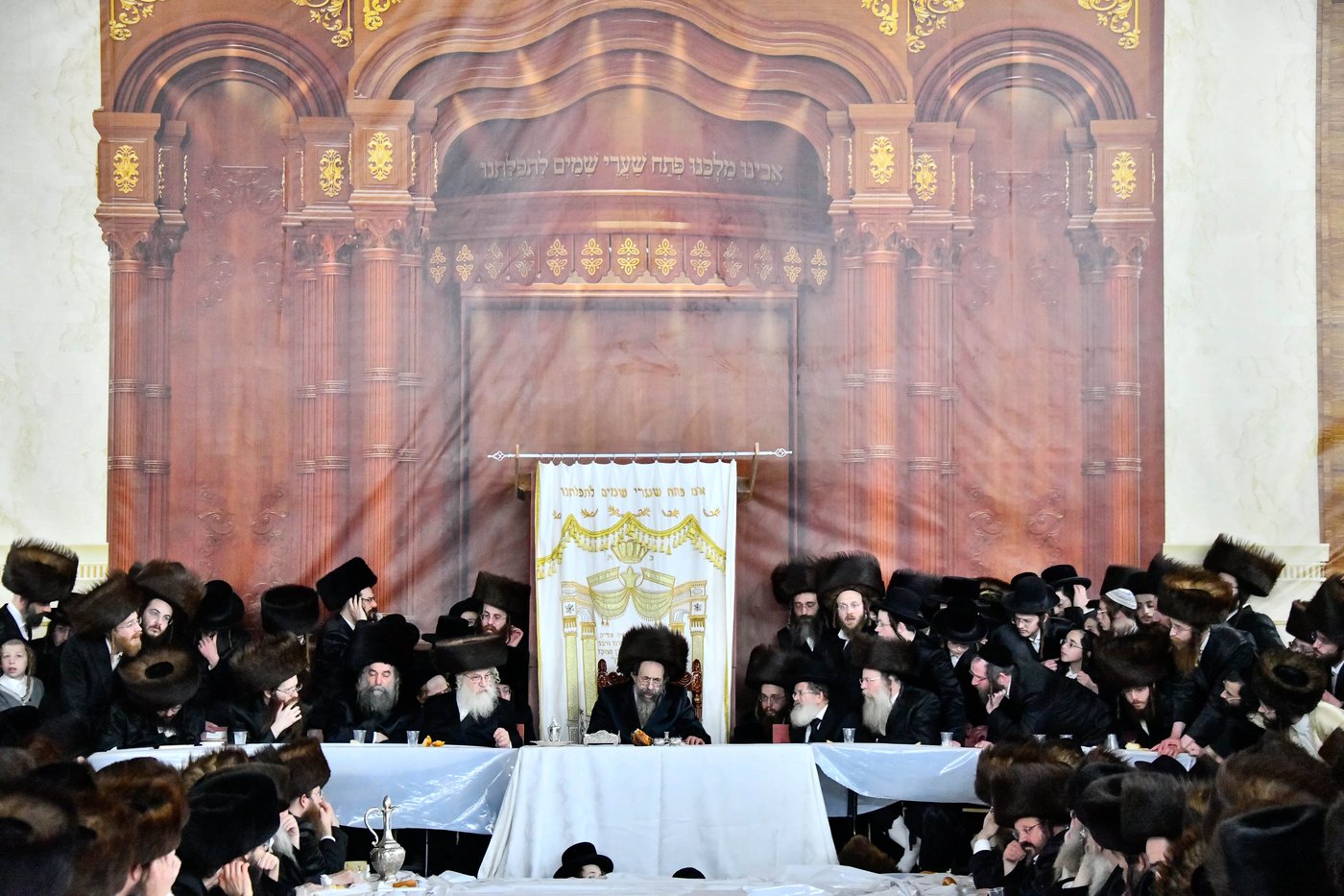 האדמו"ר מתולדות יהודה סטוטשין בב"ב