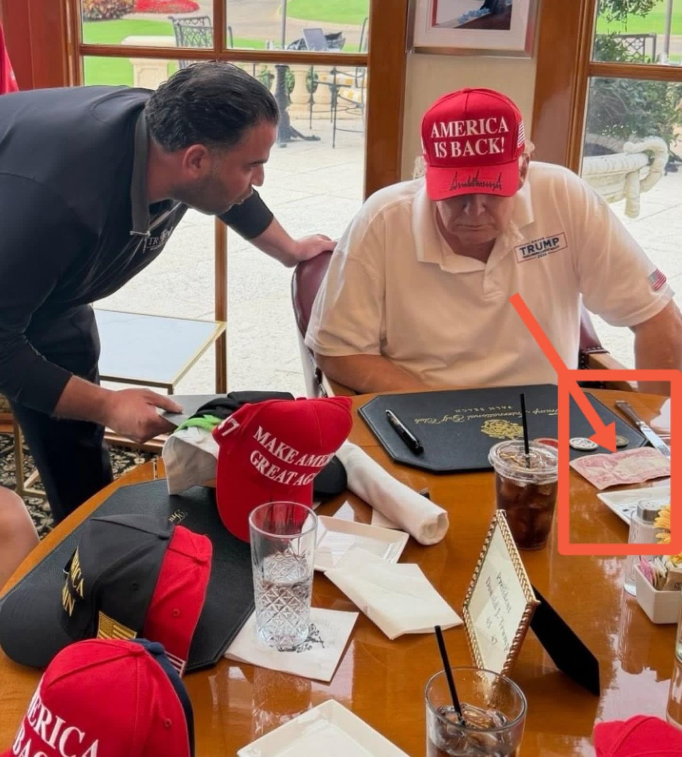 טראמפ והשליח המיוחד לעיראק והשטר הישן