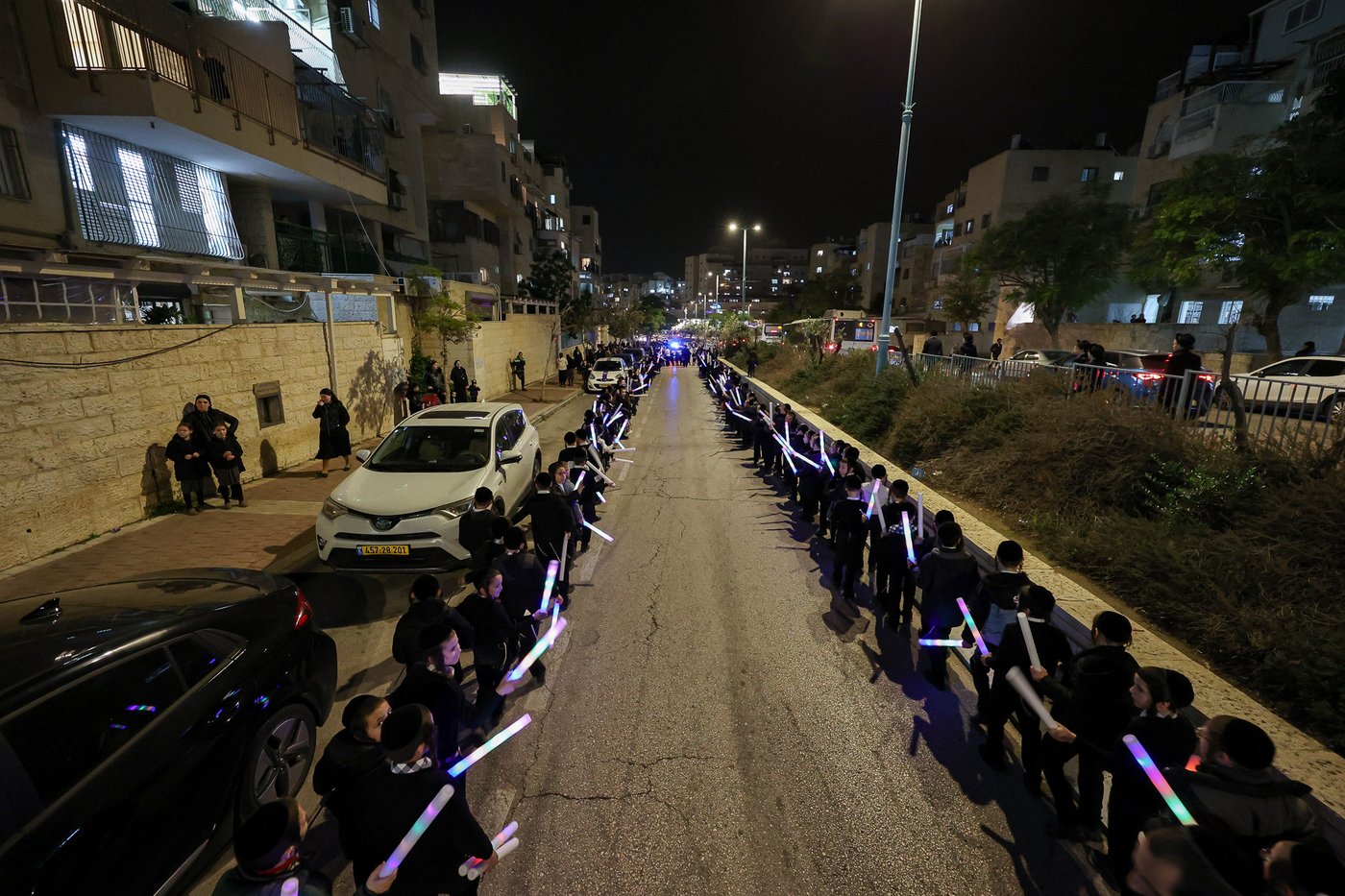 הכנסת ס"ת בויז'ניץ אלעד