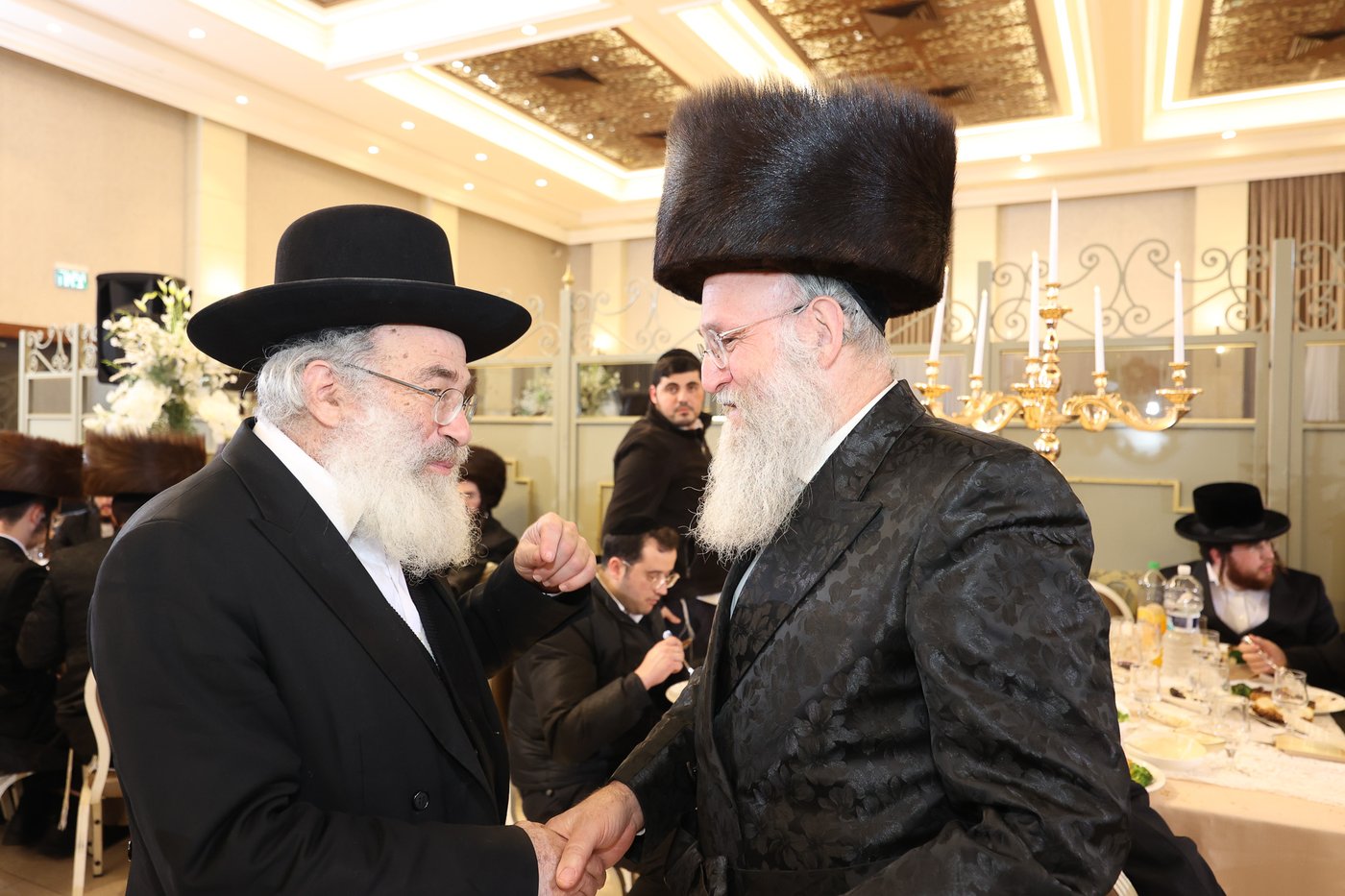 הכנסת ס"ת בויז'ניץ אלעד