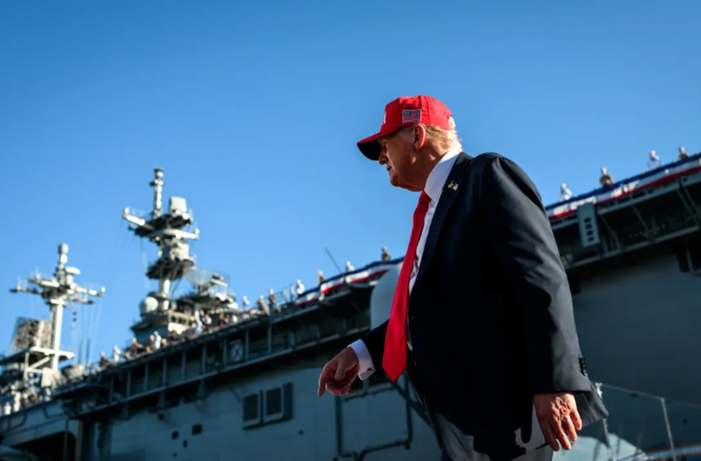 הנשיא טראמפ בביקור בבסיס חיל הים. אילוסטרציה