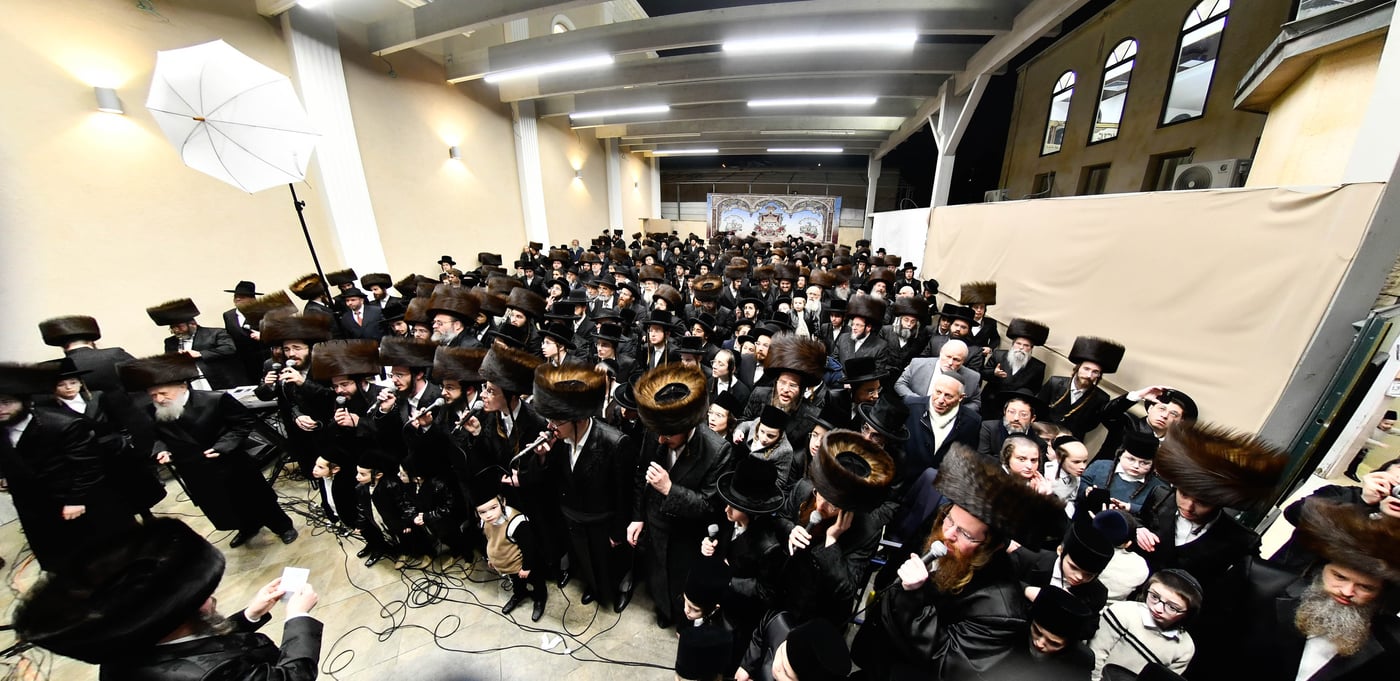 שמחת בית פרמישלאן - רחמסטריווקא - שאץ ויזניץ - לייטשיק