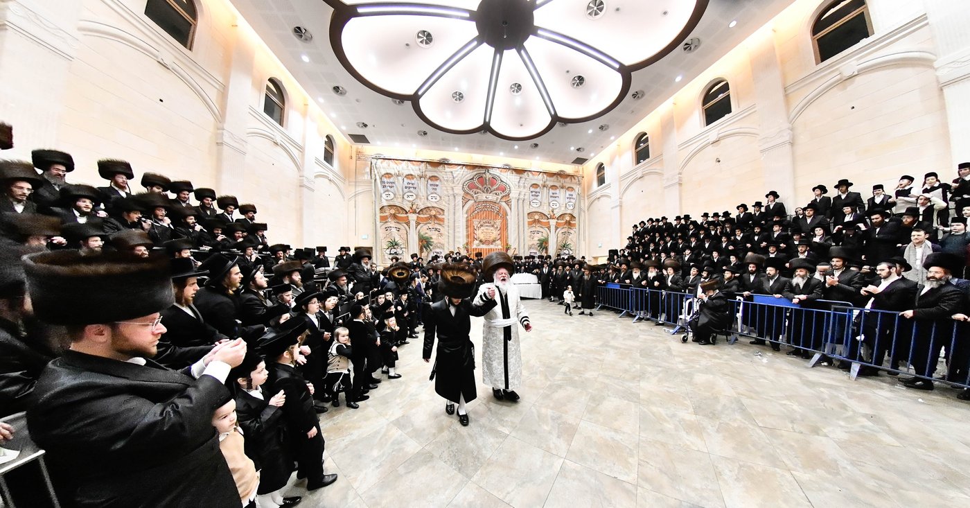 שמחת בית פרמישלאן - רחמסטריווקא - שאץ ויזניץ - לייטשיק