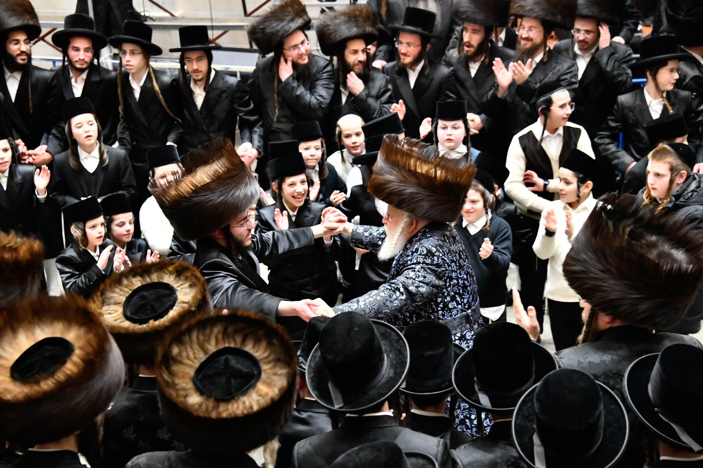 שמחת בית פרמישלאן - רחמסטריווקא - שאץ ויזניץ - לייטשיק