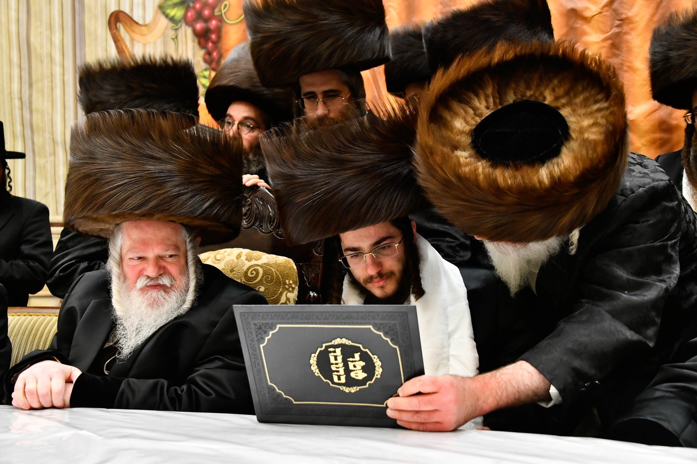 שמחת בית פרמישלאן - רחמסטריווקא - שאץ ויזניץ - לייטשיק