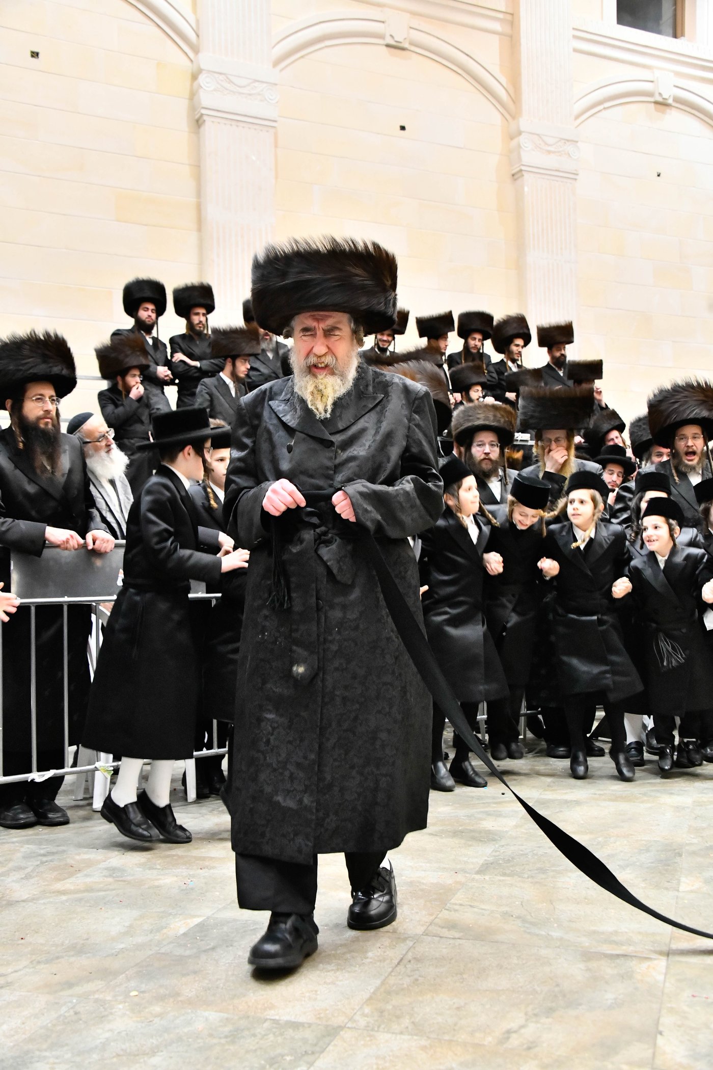 שמחת בית פרמישלאן - רחמסטריווקא - שאץ ויזניץ - לייטשיק