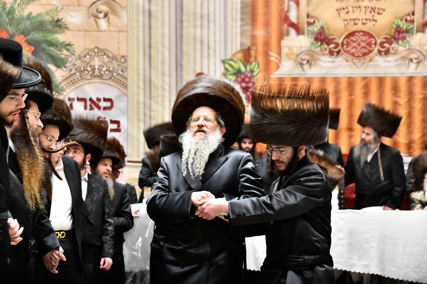 שמחת בית פרמישלאן - רחמסטריווקא - שאץ ויזניץ - לייטשיק