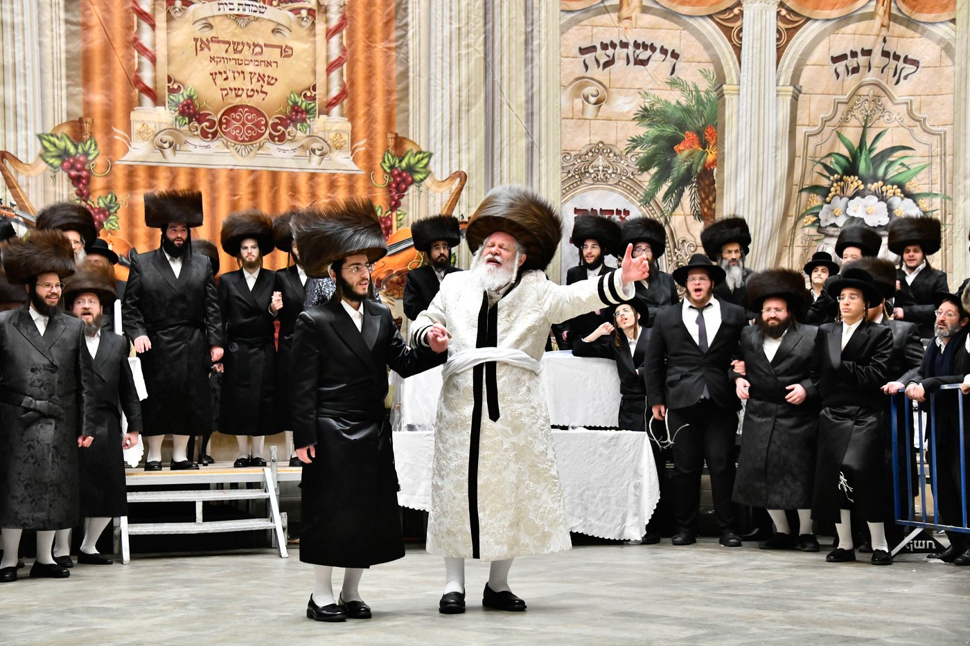 שמחת בית פרמישלאן - רחמסטריווקא - שאץ ויזניץ - לייטשיק