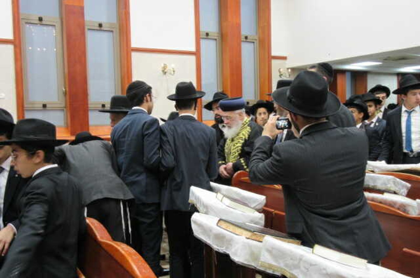 הראשל"צ הגר"י יוסף בביקור בישיבת 'באר יהודה' 