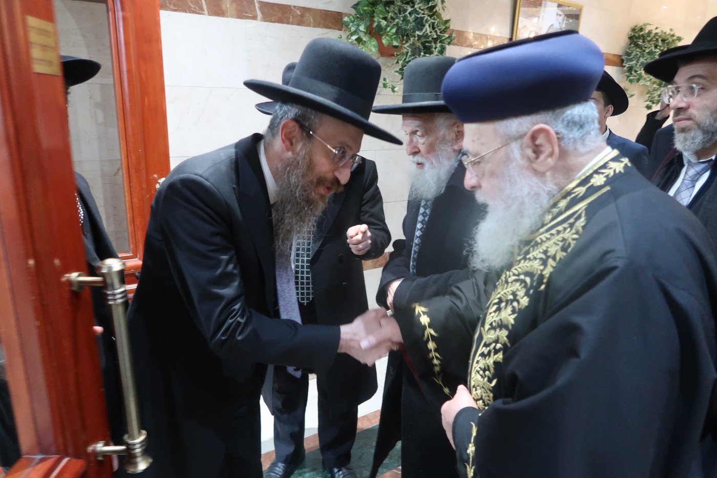 הראשל"צ הגר"י יוסף בביקור בישיבת 'באר יהודה' 