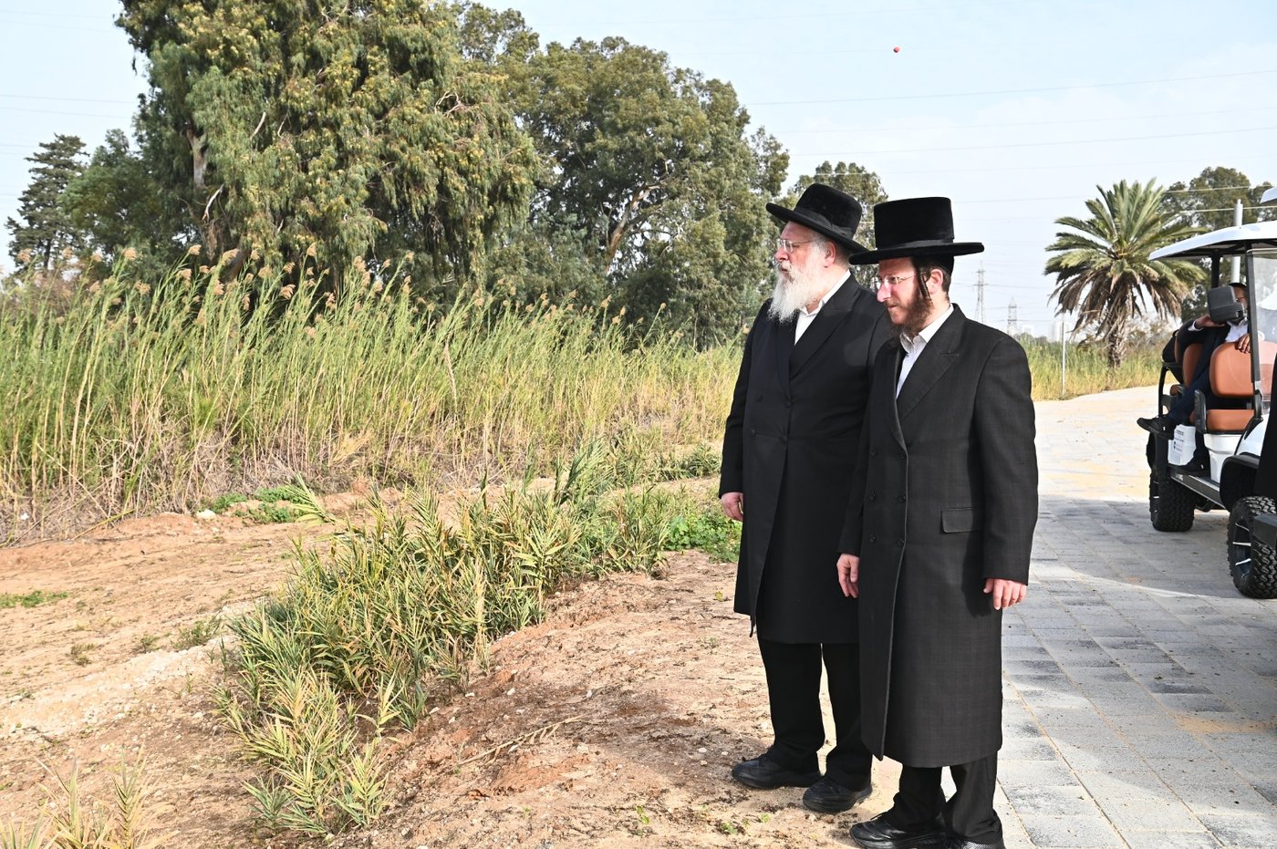 רבני בני ברק בסיור בפארק הענק בצפון העיר להקמת קו עירוב שבת