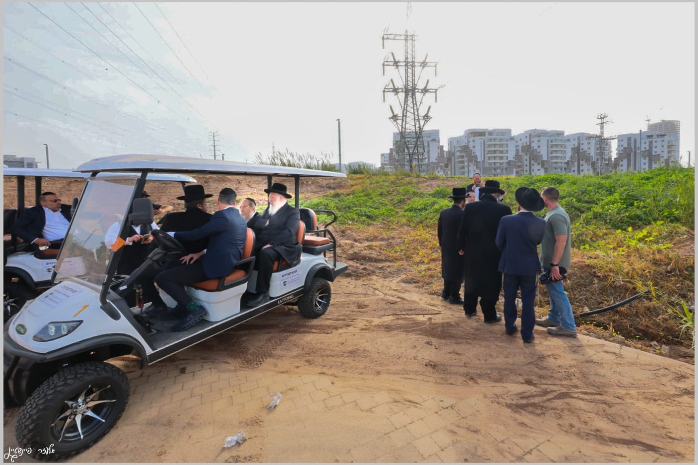 רבני בני ברק בסיור בפארק הענק בצפון העיר להקמת קו עירוב שבת