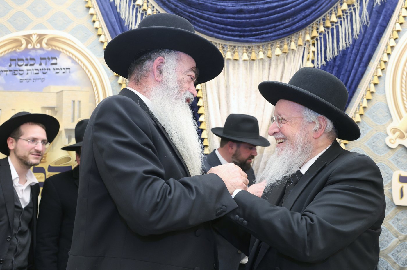 הכנסת ס"ת לחניכי הישיבות בטלז סטון