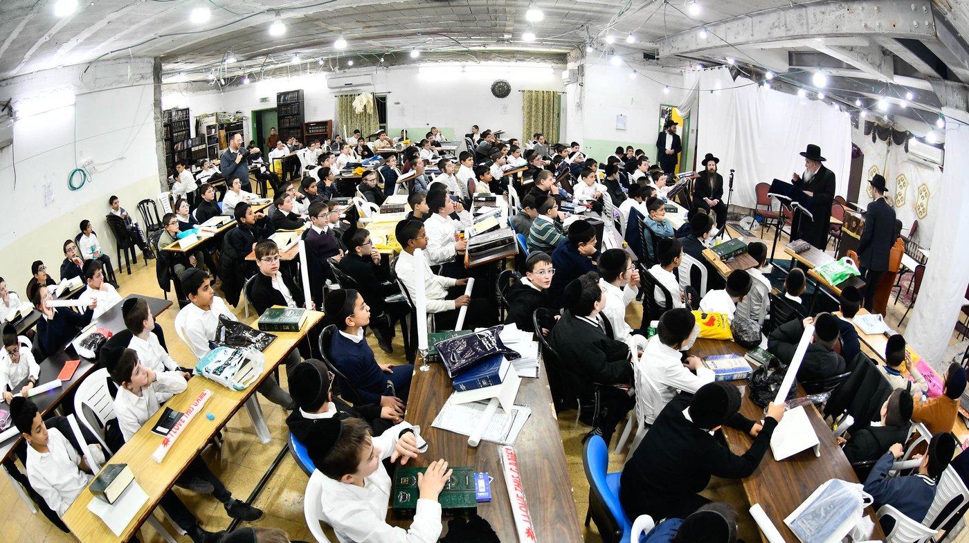 גדולי ישראל חיזקו את ילדי המשניות של קריית הרצוג