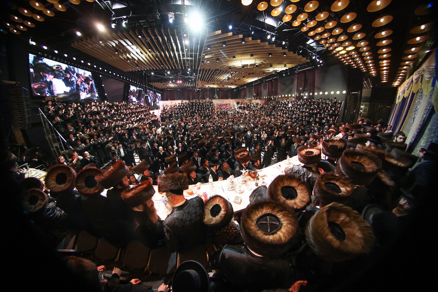 שמחת בית זוויעהיל - פינסק קרלין - טרעבישאן