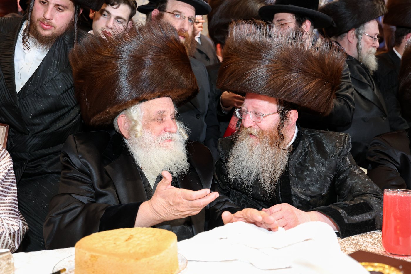 שמחת בית זוויעהיל - פינסק קרלין - טרעבישאן