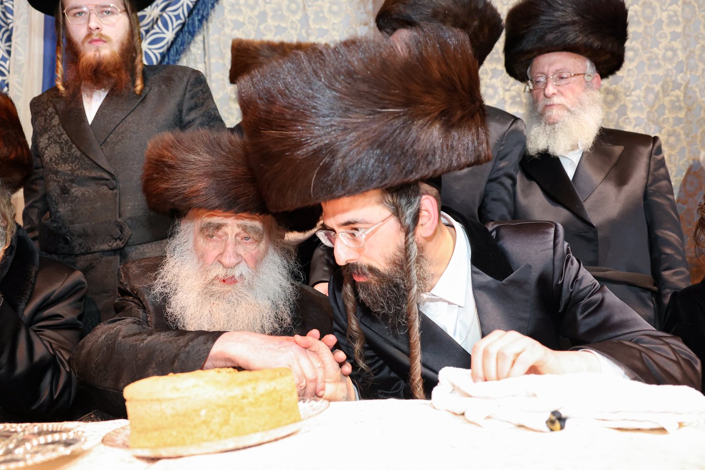 שמחת בית זוויעהיל - פינסק קרלין - טרעבישאן