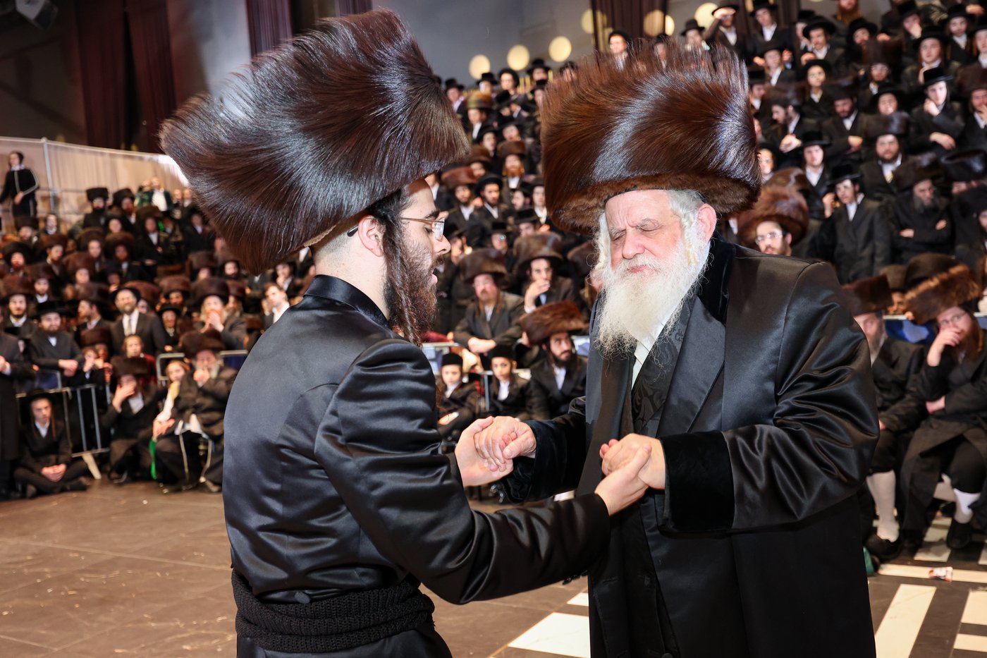 שמחת בית זוויעהיל - פינסק קרלין - טרעבישאן