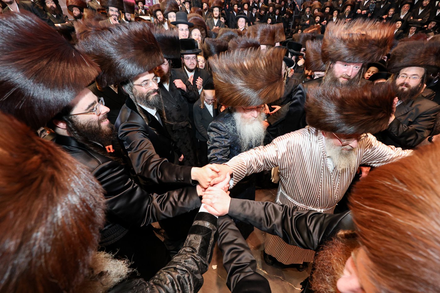 שמחת בית זוויעהיל - פינסק קרלין - טרעבישאן