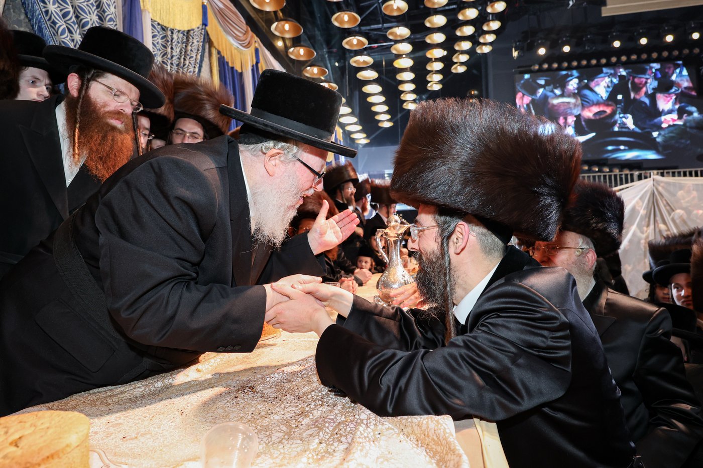 שמחת בית זוויעהיל - פינסק קרלין - טרעבישאן