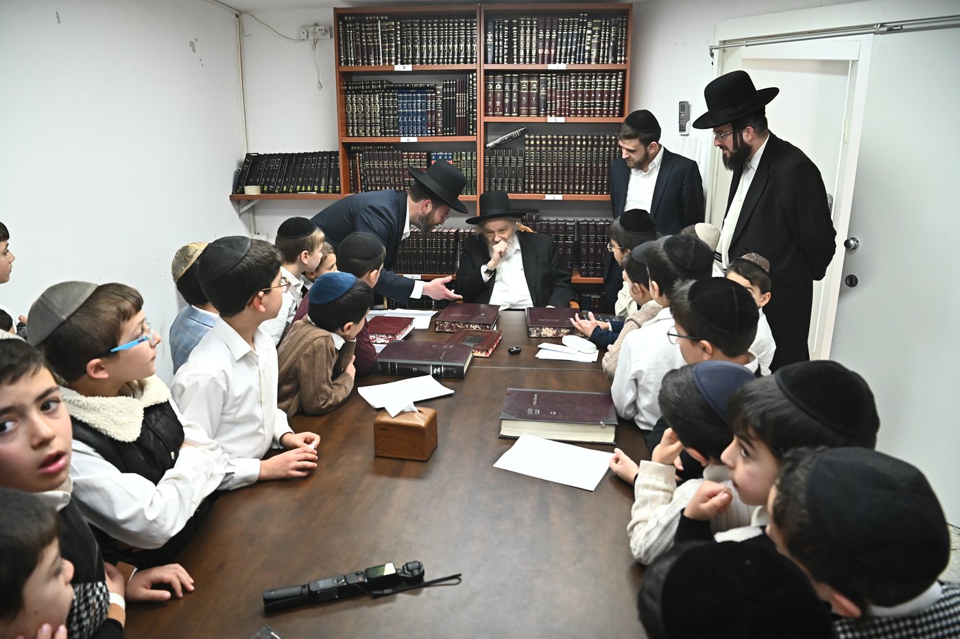 ילדי קהילות יעקב אצל הגרמ"ה הירש