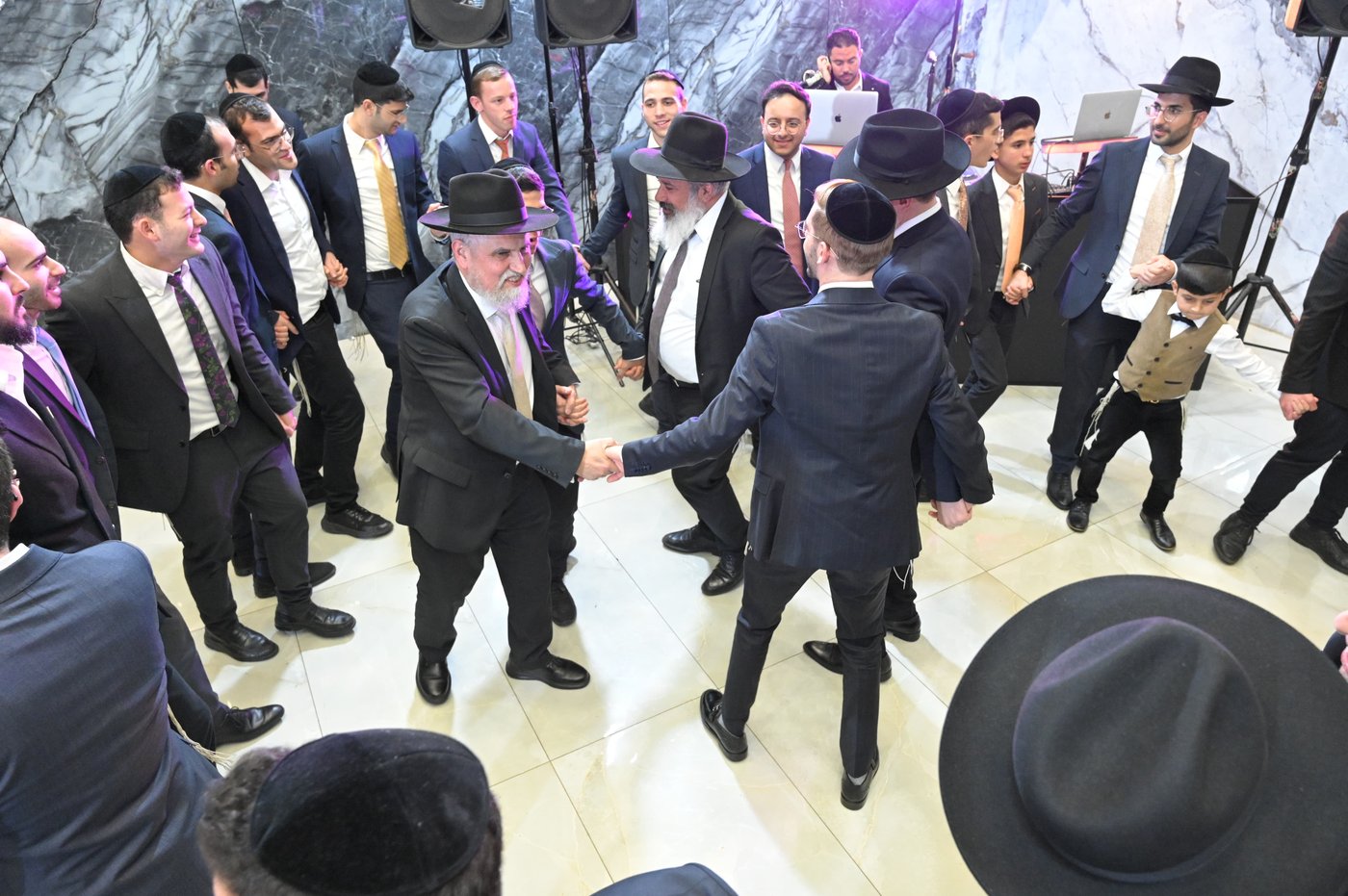 שמחת אירוסי נכד הגר"י כהן