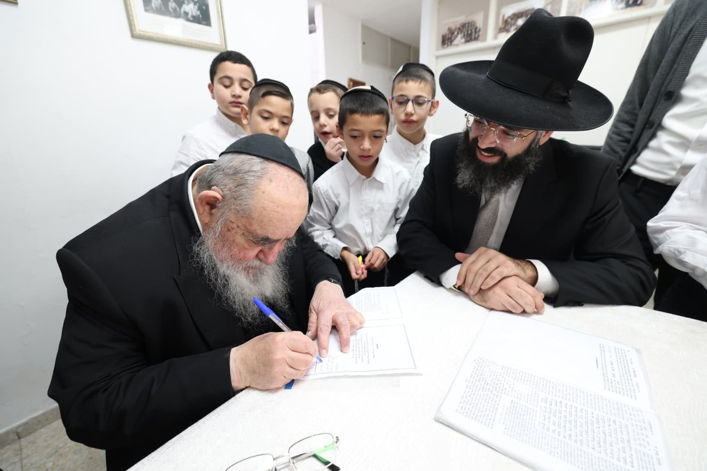 תלמידי חזון מאיר ובית ישראל במעונם של גדולי ישראל