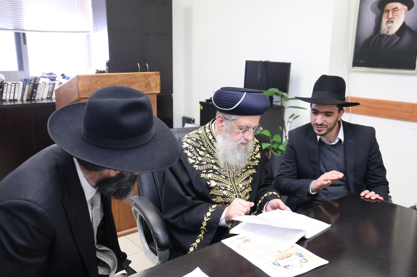 תלמידי חזון מאיר ובית ישראל במעונם של גדולי ישראל