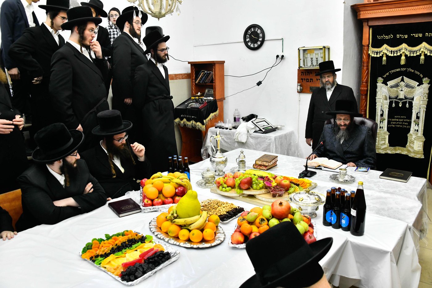 האדמו"ר מספינקא רמת אהרן בטיש ט"ו בשבט