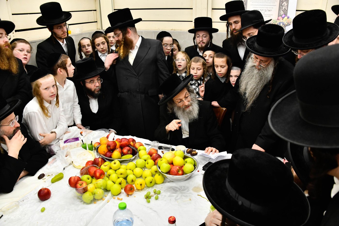 הרה"צ רבי אלימלך בידרמן בטיש ט"ו בשבט