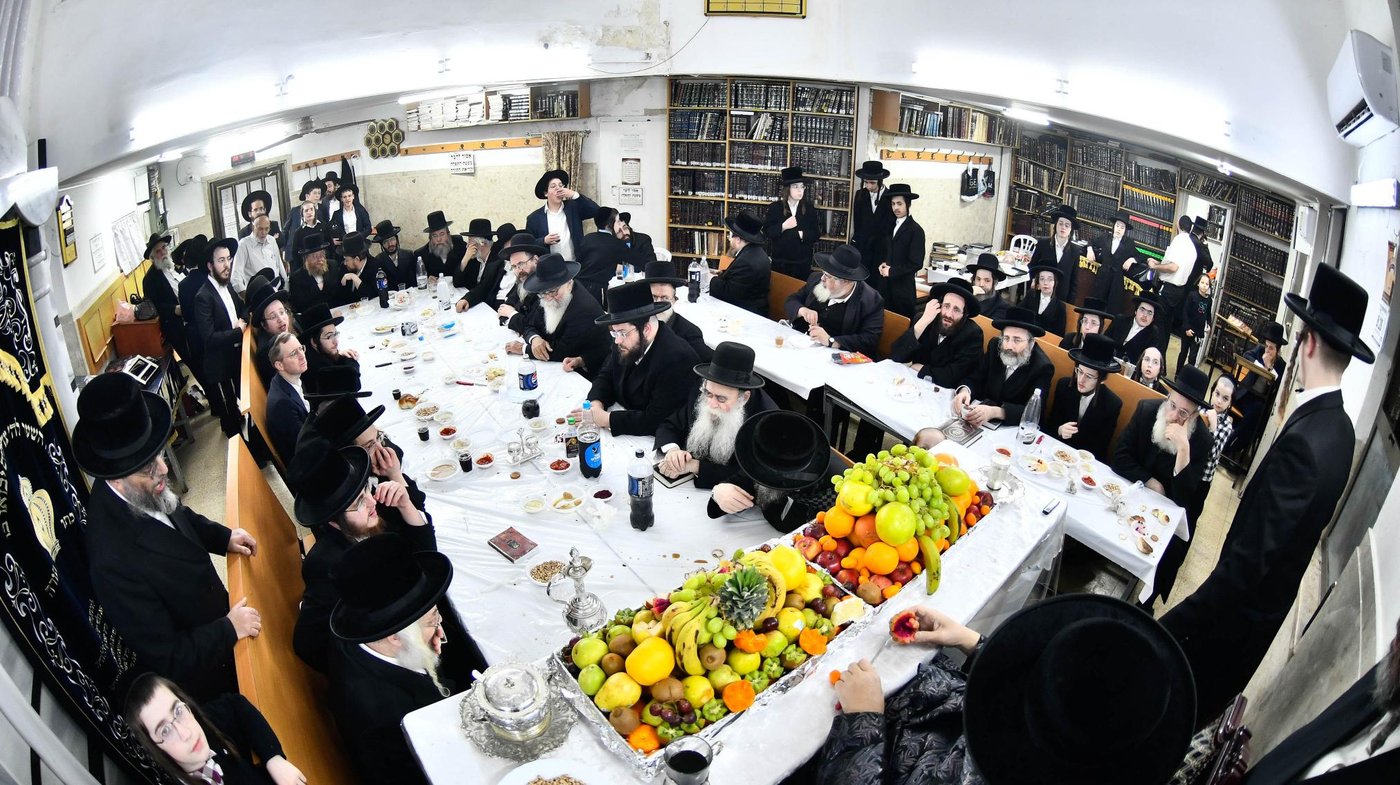 האדמו"ר מטעמשוואר בטיש ט"ו בשבט