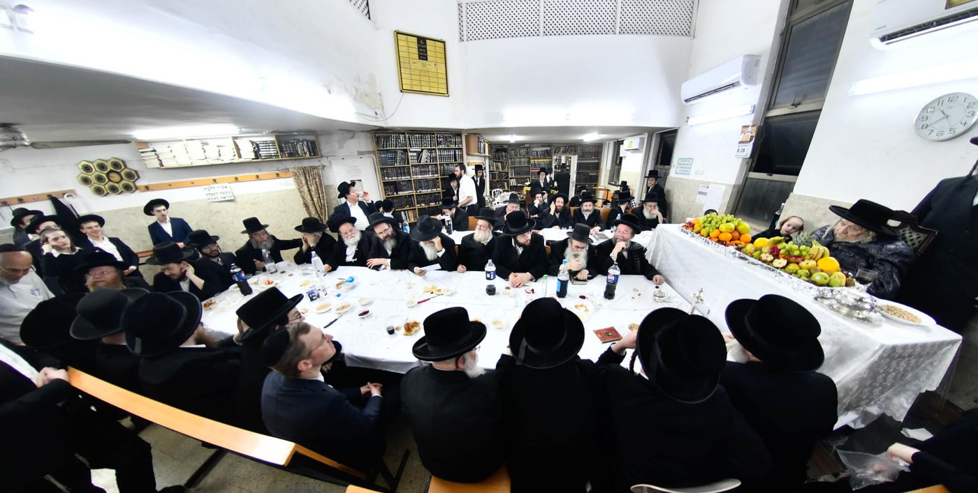 האדמו"ר מטעמשוואר בטיש ט"ו בשבט