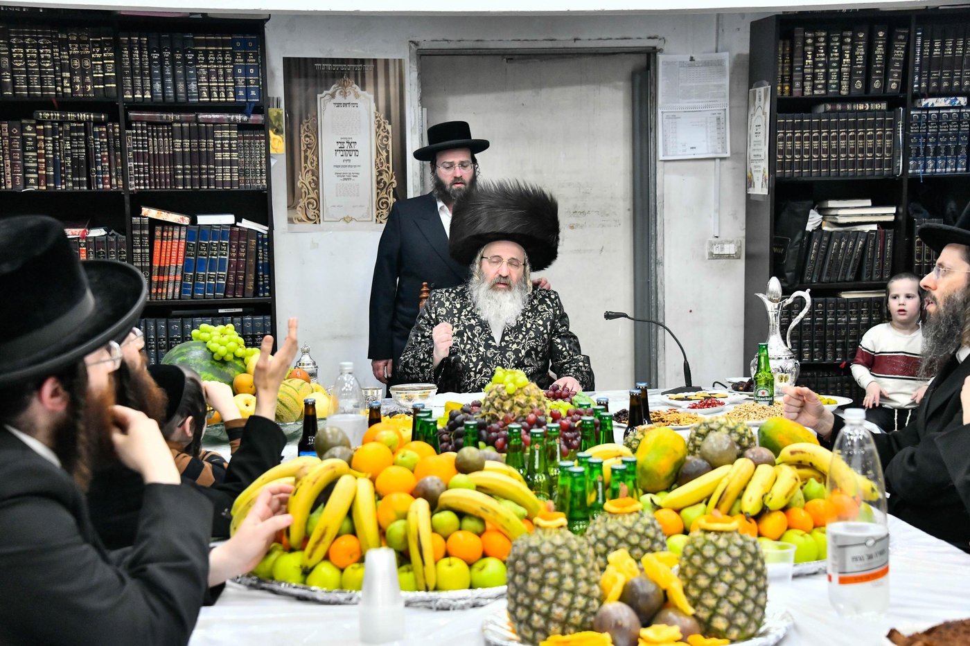 האדמו"ר מזוטשקא אמסנא בטיש ט"ו בשבט