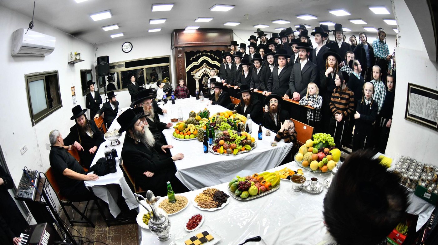 האדמו"ר מזוטשקא אמסנא בטיש ט"ו בשבט