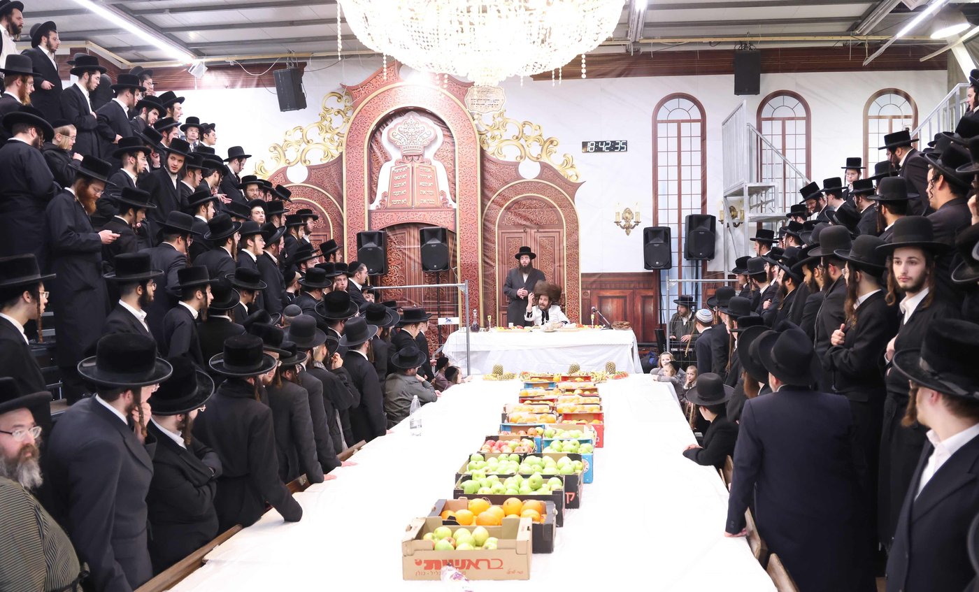 האדמו"ר מקרעטשניף כפר אתא בטיש ט"ו בשבט