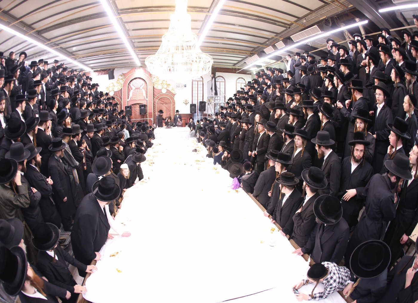 האדמו"ר מקרעטשניף כפר אתא בטיש ט"ו בשבט