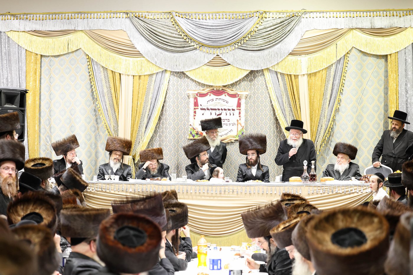 שבע ברכות בשילוב טיש ט"ו בשבט בזוועהיל