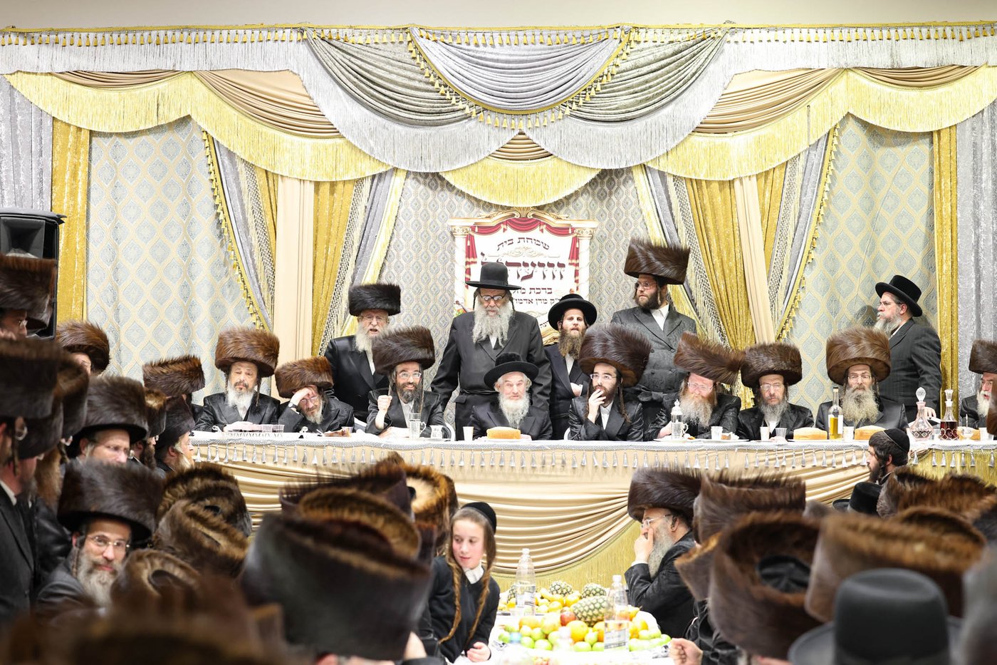 שבע ברכות בשילוב טיש ט"ו בשבט בזוועהיל