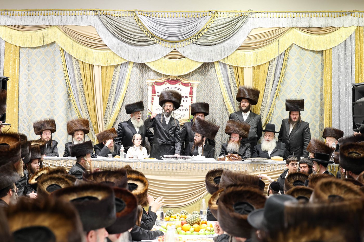 שבע ברכות בשילוב טיש ט"ו בשבט בזוועהיל