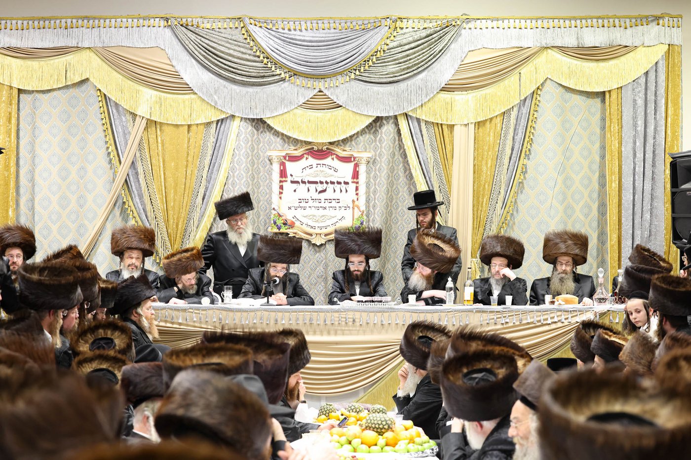 שבע ברכות בשילוב טיש ט"ו בשבט בזוועהיל