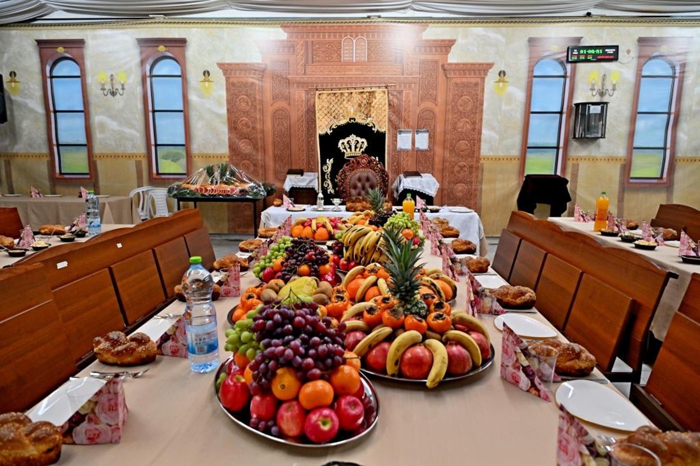 ט"ו בשבט בחצה"ק ספינקא בית שמש