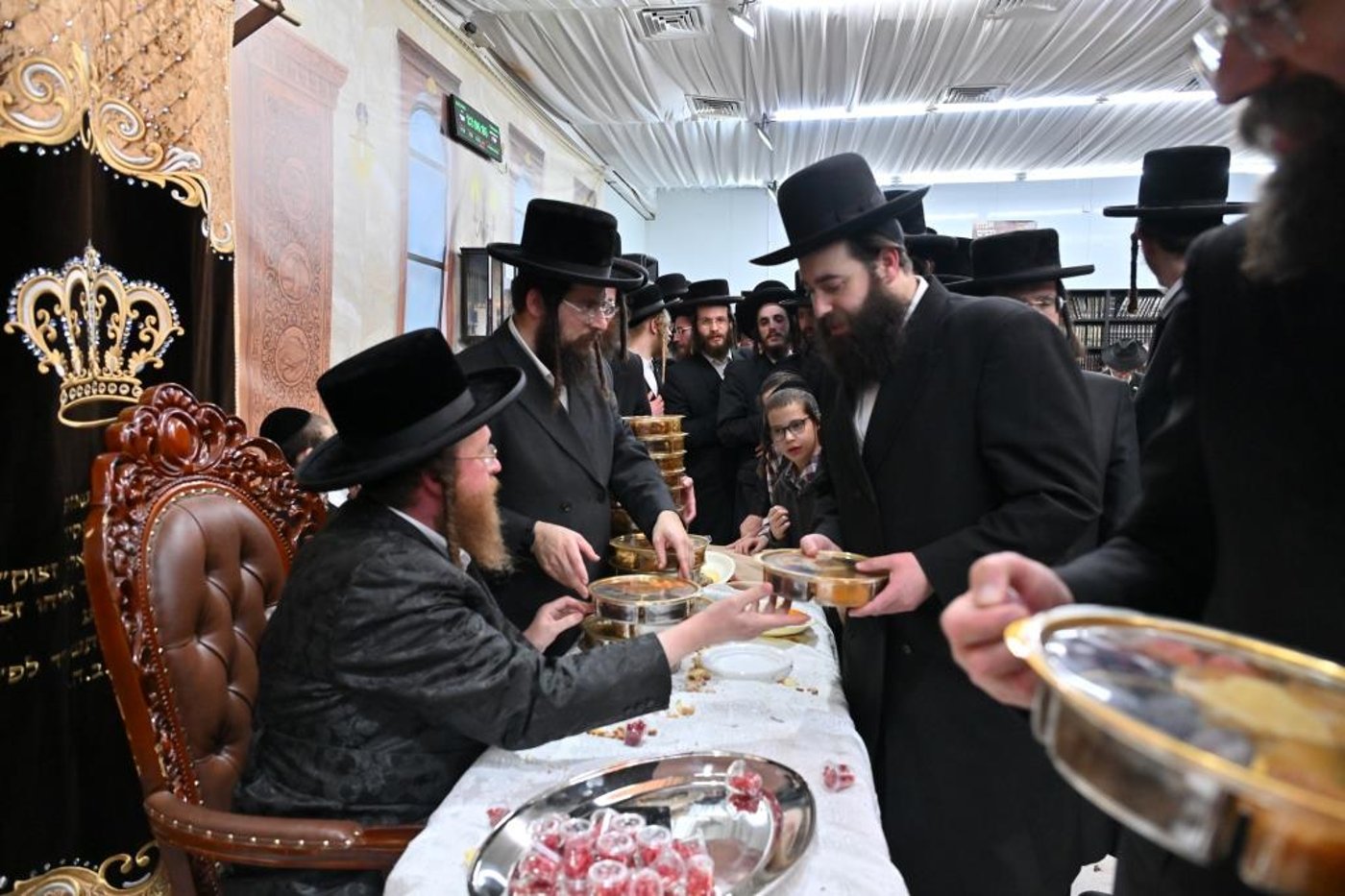 ט"ו בשבט בחצה"ק ספינקא בית שמש