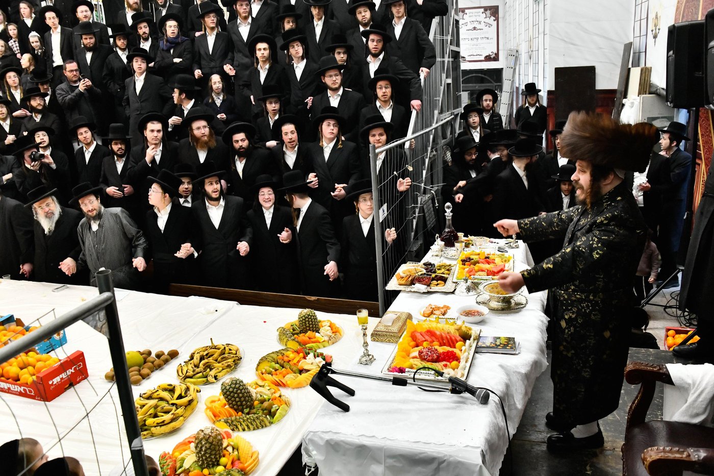 האדמו"ר מקרעטשניף כפר אתא בטיש ט"ו בשבט