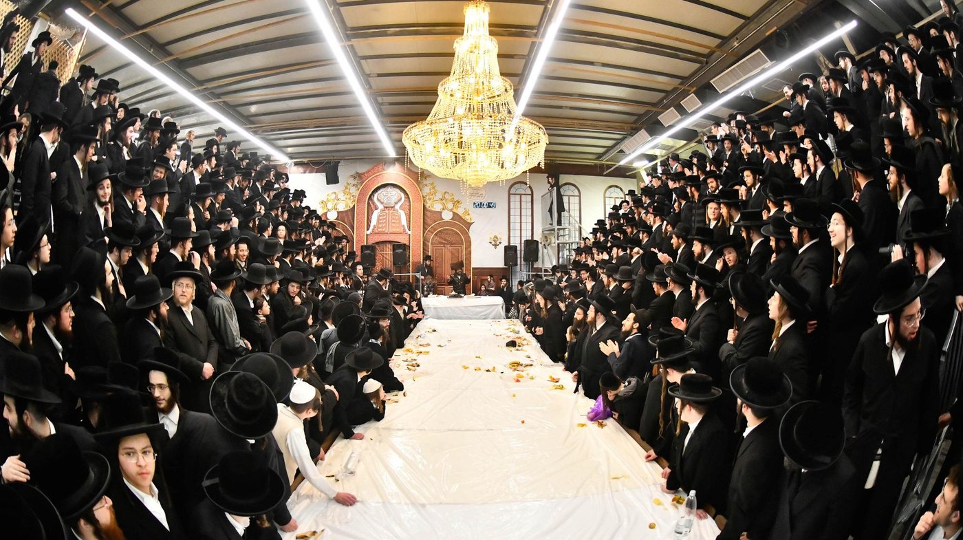 האדמו"ר מקרעטשניף כפר אתא בטיש ט"ו בשבט