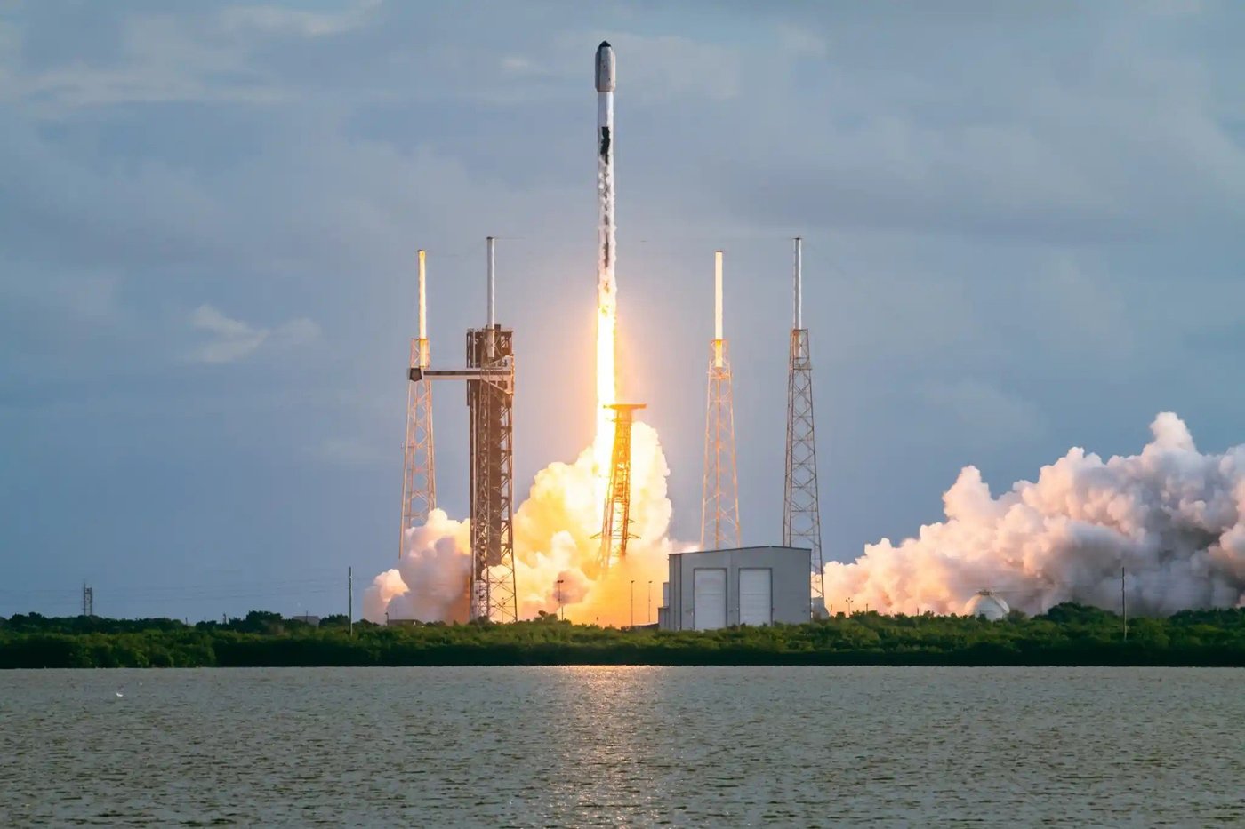 שיגור טיל בליסטי